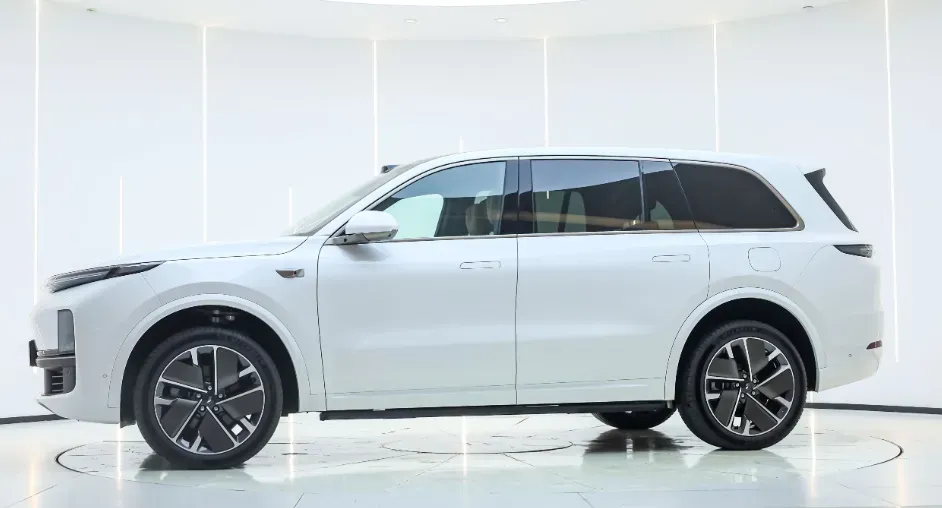 2025 Li L9 Range Extended 154HP REEV,autocango,china used car exporter,china ev exporter,chinese used car exporter,chinese used ev exporter