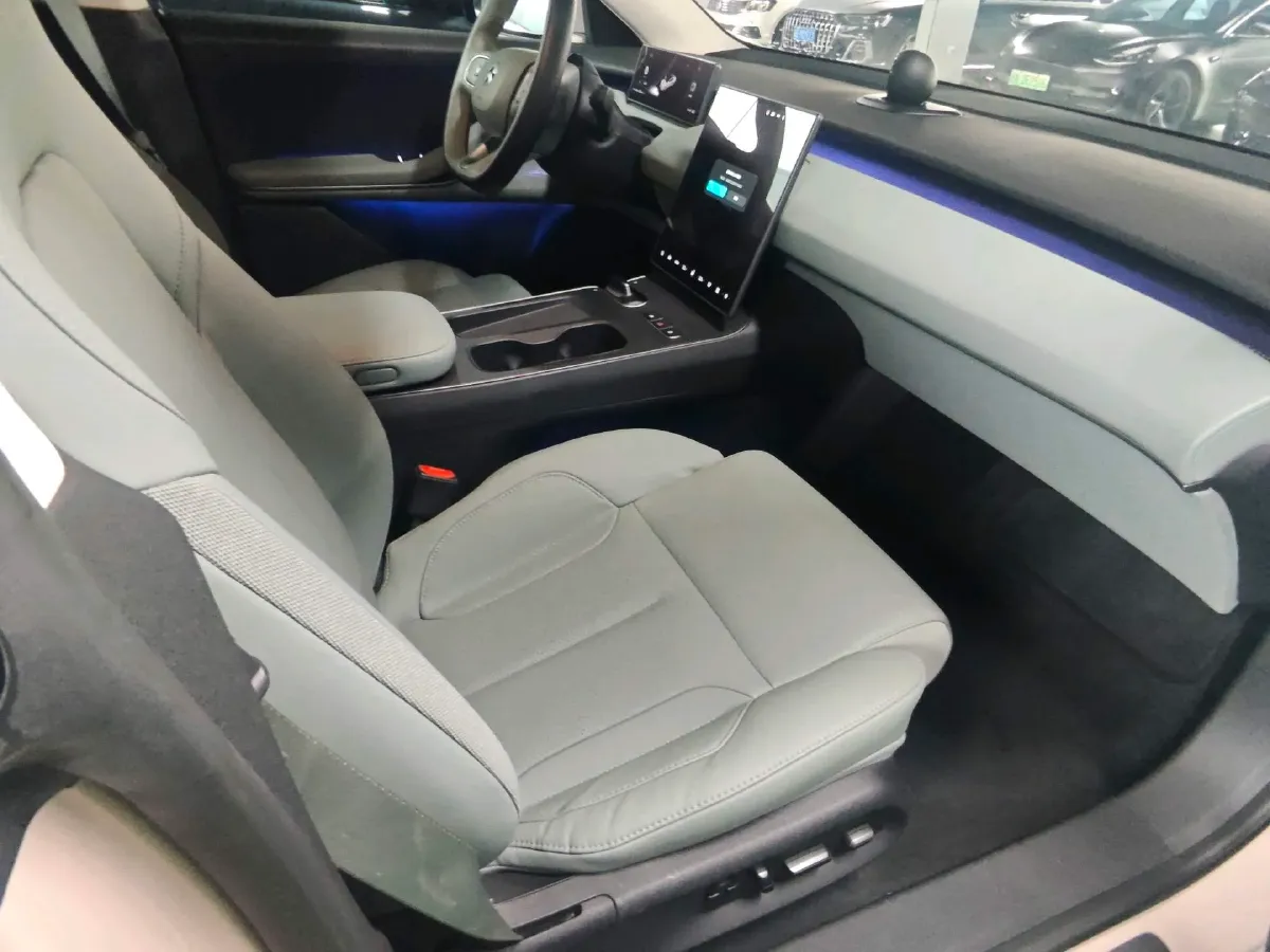 2022 JunTian HeiWuShi Youth 2.0T 203HP L4 6AT,autocango,china used car exporter,china ev exporter,chinese used car exporter,chinese used ev exporter