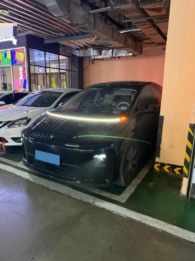 2025 Li i8 BEV,autocango,china used car exporter,china ev exporter,chinese used car exporter,chinese used ev exporter