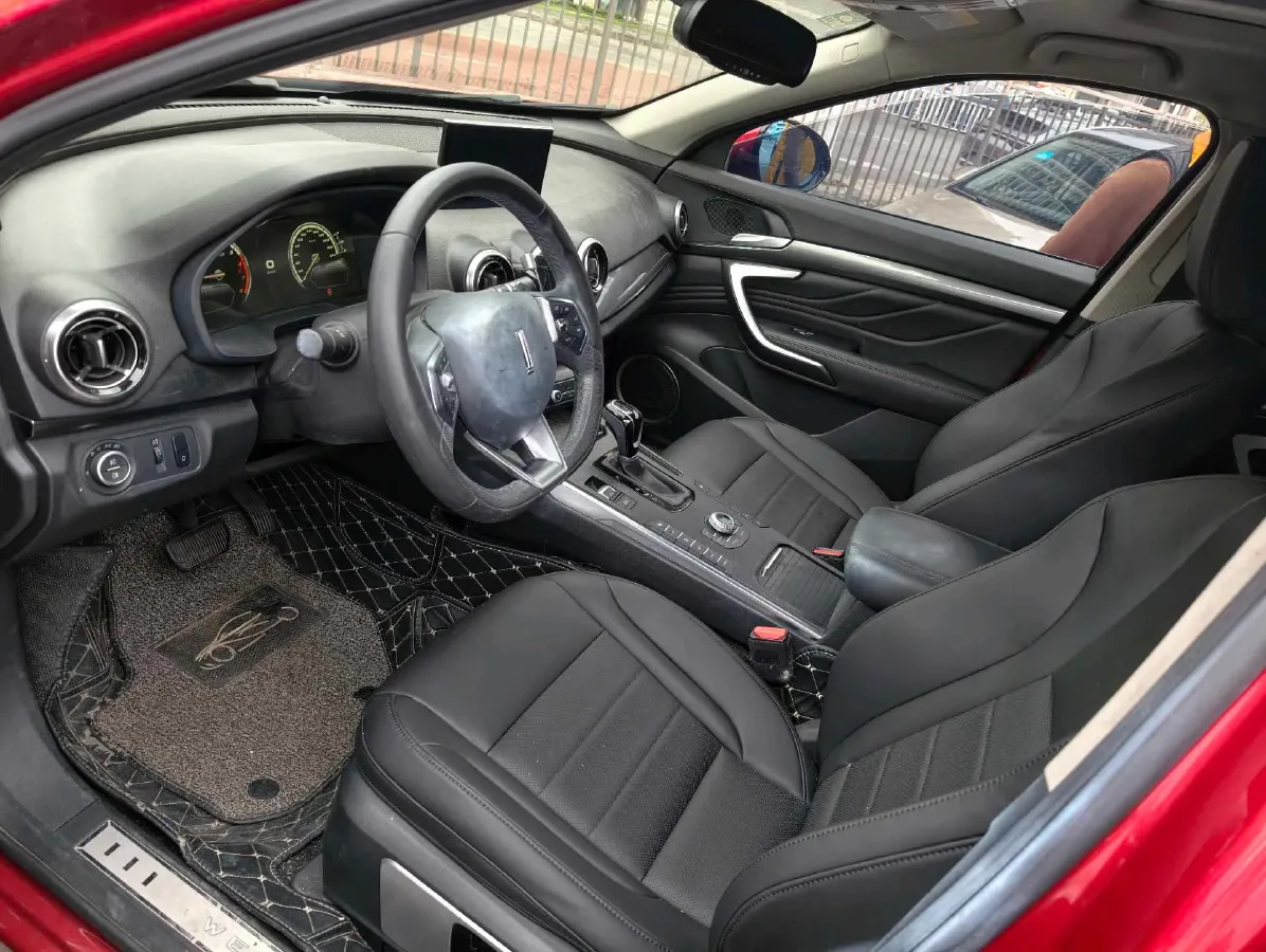 2017 WEY VV7 2.0T 234HP L4 7DCT,autocango,china used car exporter,china ev exporter,chinese used car exporter,chinese used ev exporter