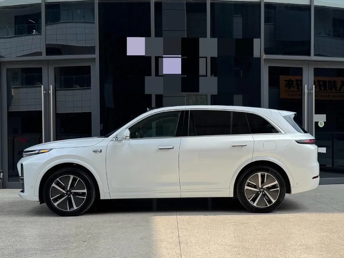 2024 Li L8 Range Extended 154HP REEV 42.8KWH,autocango,china used car exporter,china ev exporter,chinese used car exporter,chinese used ev exporter