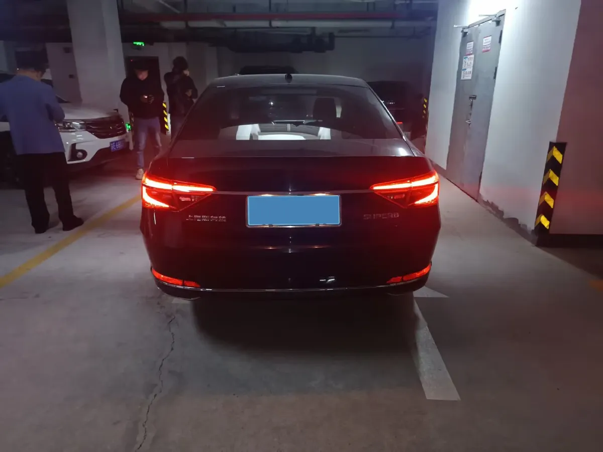2021 Skoda Superb 1.4T 150HP L4 7DCT,autocango,china used car exporter,china ev exporter,chinese used car exporter,chinese used ev exporter