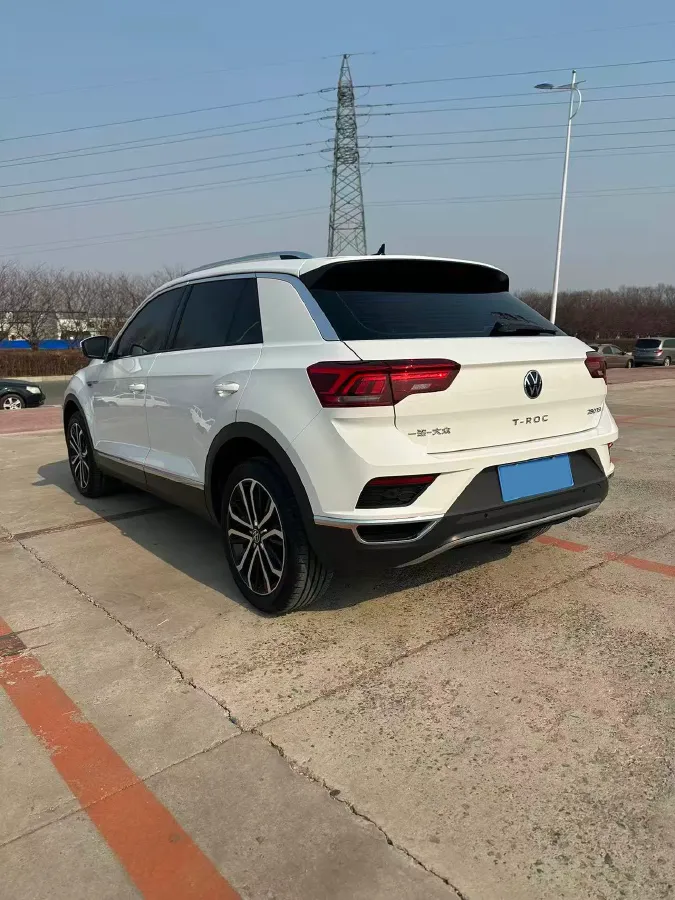 2022 Volkswagen T-Roc 1.4T 150HP L4 7DCT,autocango,china used car exporter,china ev exporter,chinese used car exporter,chinese used ev exporter