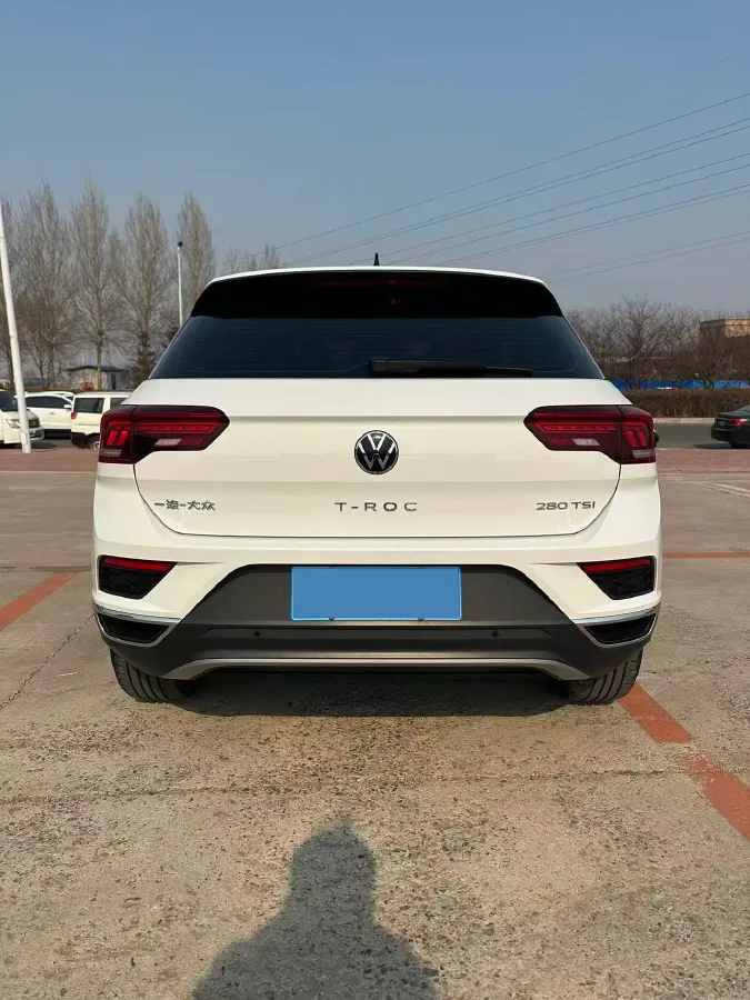 2022 Volkswagen T-Roc 1.4T 150HP L4 7DCT,autocango,china used car exporter,china ev exporter,chinese used car exporter,chinese used ev exporter