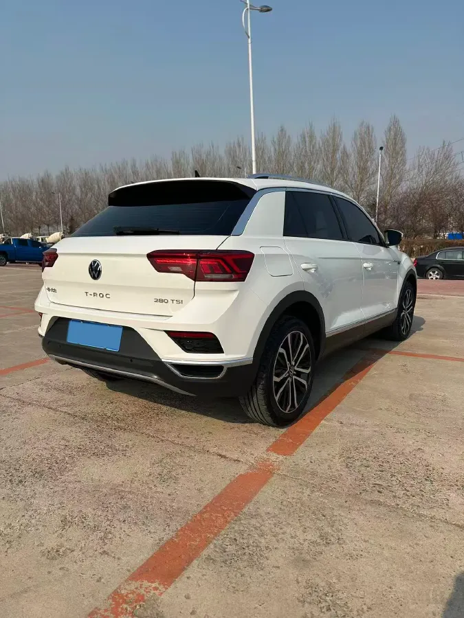 2022 Volkswagen T-Roc 1.4T 150HP L4 7DCT,autocango,china used car exporter,china ev exporter,chinese used car exporter,chinese used ev exporter
