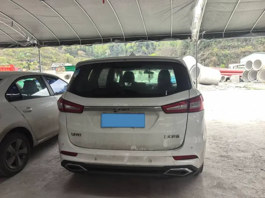 2017 LiFan XuanLang 1.8L 133HP L4 5MT,autocango,china used car exporter,china ev exporter,chinese used car exporter,chinese used ev exporter