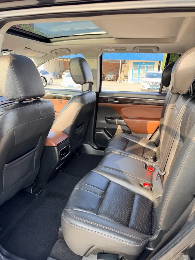 2017 GAC Trumpchi GS8 2.0T 201HP L4 6AT,autocango,china used car exporter,china ev exporter,chinese used car exporter,chinese used ev exporter