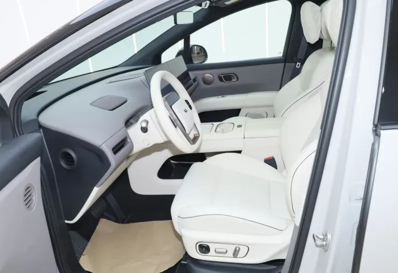 2025 Li i6 BEV,autocango,china used car exporter,china ev exporter,chinese used car exporter,chinese used ev exporter