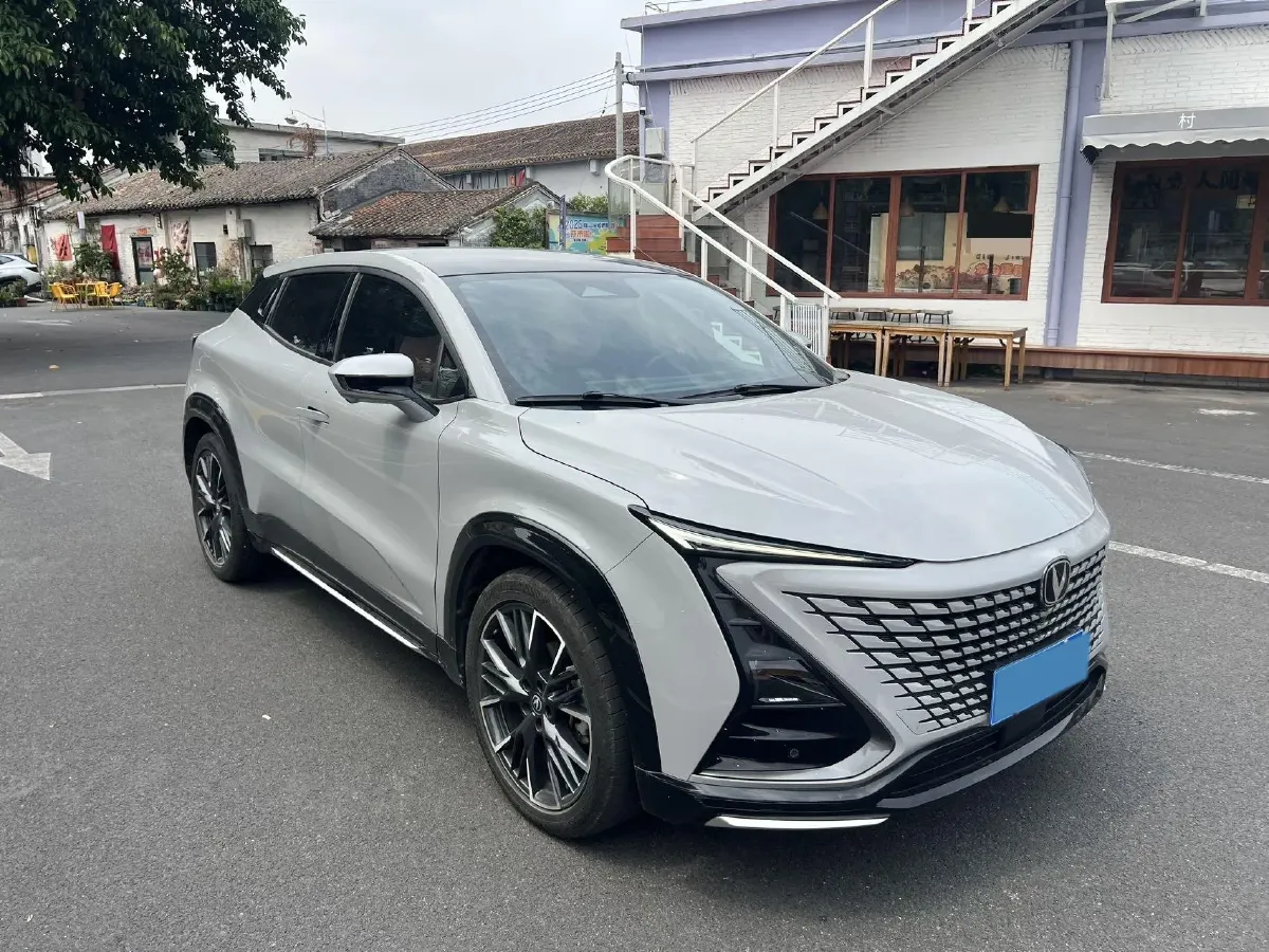 2023 ChangAn UNI-T 1.5T 188HP L4 7DCT,autocango,china used car exporter,china ev exporter,chinese used car exporter,chinese used ev exporter