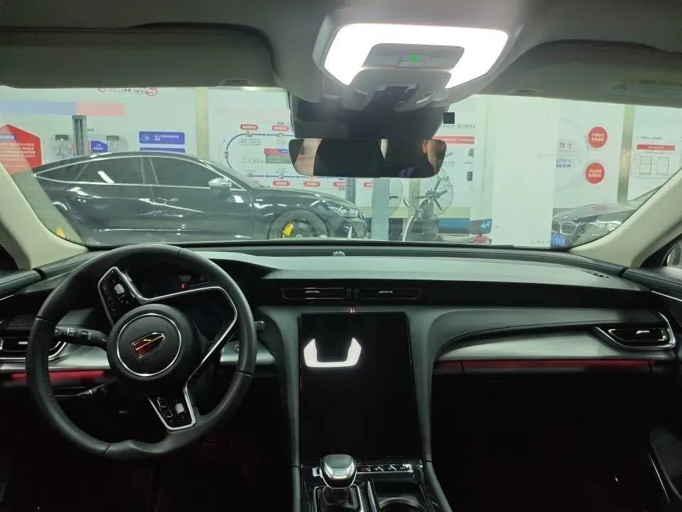 2024 HongQi H5 2.0T 224HP L4 8AT,autocango,china used car exporter,china ev exporter,chinese used car exporter,chinese used ev exporter