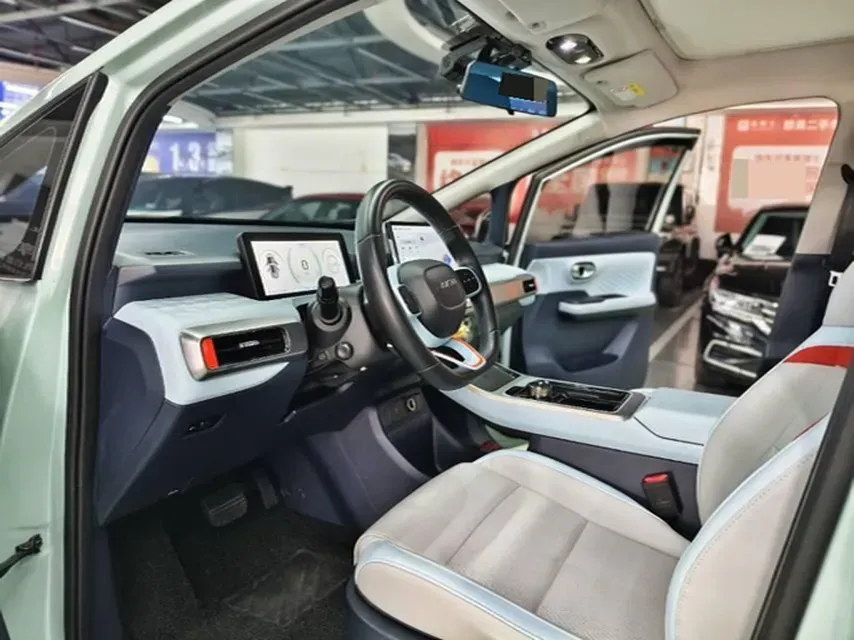 2022 Geely Okavango 1.8T 184HP L4 7DCT,autocango,china used car exporter,china ev exporter,chinese used car exporter,chinese used ev exporter