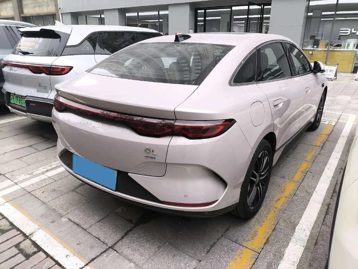 2025 BYD QinL BEV,autocango,china used car exporter,china ev exporter,chinese used car exporter,chinese used ev exporter