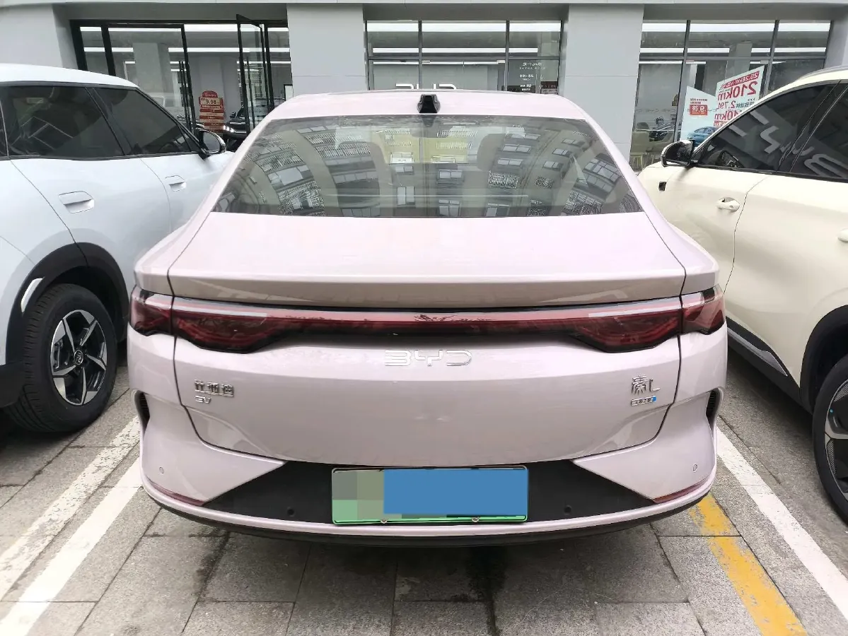 2025 BYD QinL BEV,autocango,china used car exporter,china ev exporter,chinese used car exporter,chinese used ev exporter