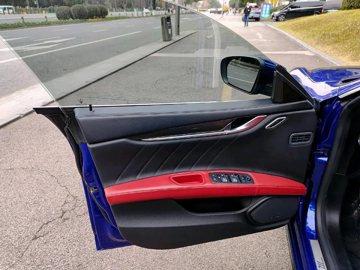 2019 Maserati Ghibli 3.0T 350HP V6 8AT,autocango,china used car exporter,china ev exporter,chinese used car exporter,chinese used ev exporter