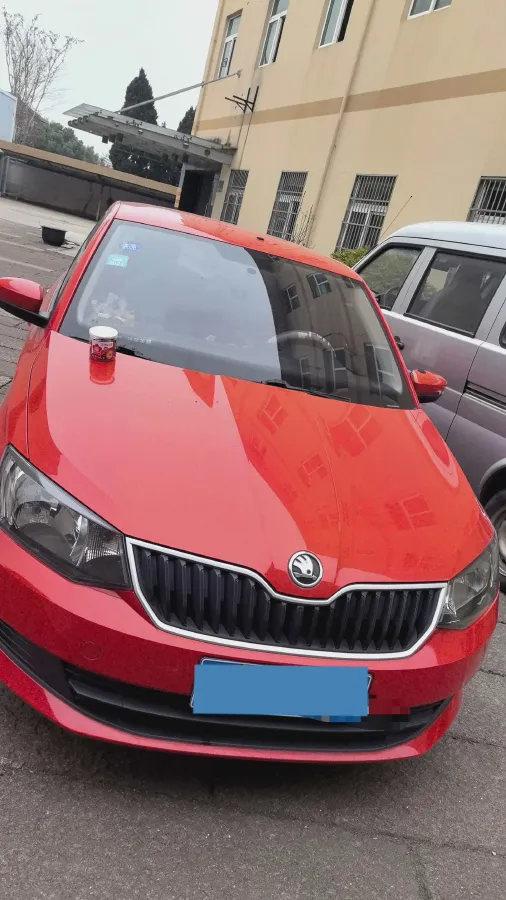 2017 Skoda Fabia 1.4L 90HP L4 6AT,autocango,china used car exporter,china ev exporter,chinese used car exporter,chinese used ev exporter