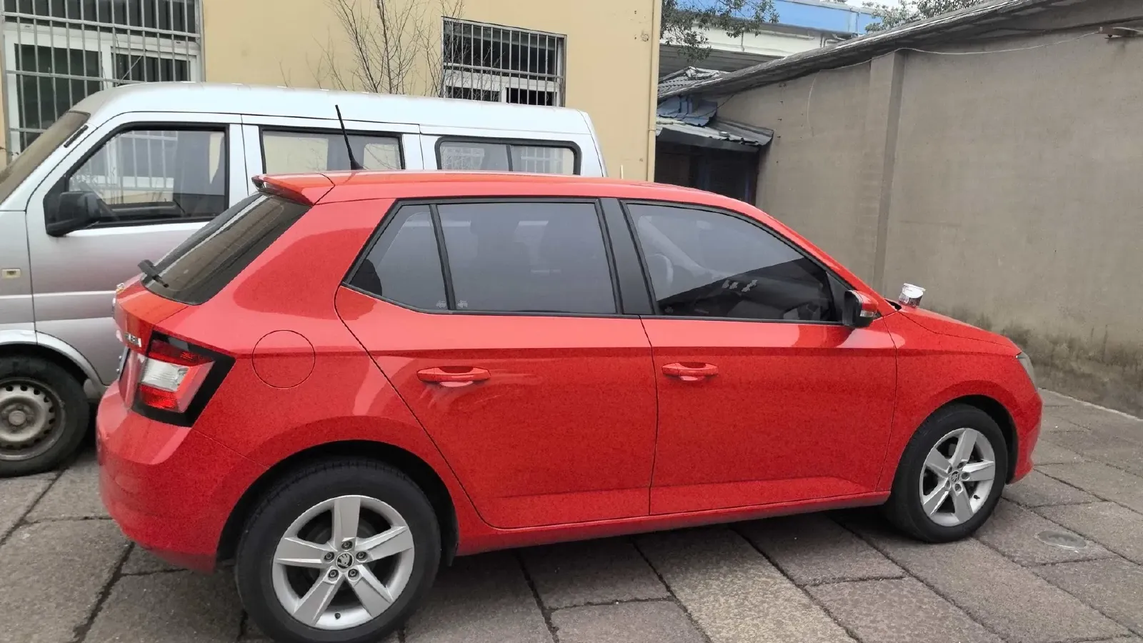 2017 Skoda Fabia 1.4L 90HP L4 6AT,autocango,china used car exporter,china ev exporter,chinese used car exporter,chinese used ev exporter