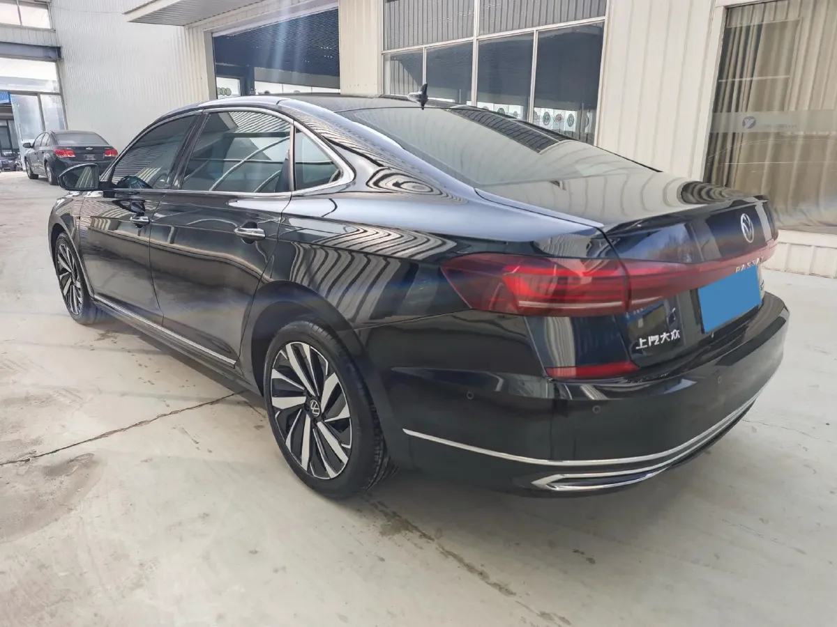 2023 Volkswagen Passat 2.0T 186HP L4 7DCT,autocango,china used car exporter,china ev exporter,chinese used car exporter,chinese used ev exporter