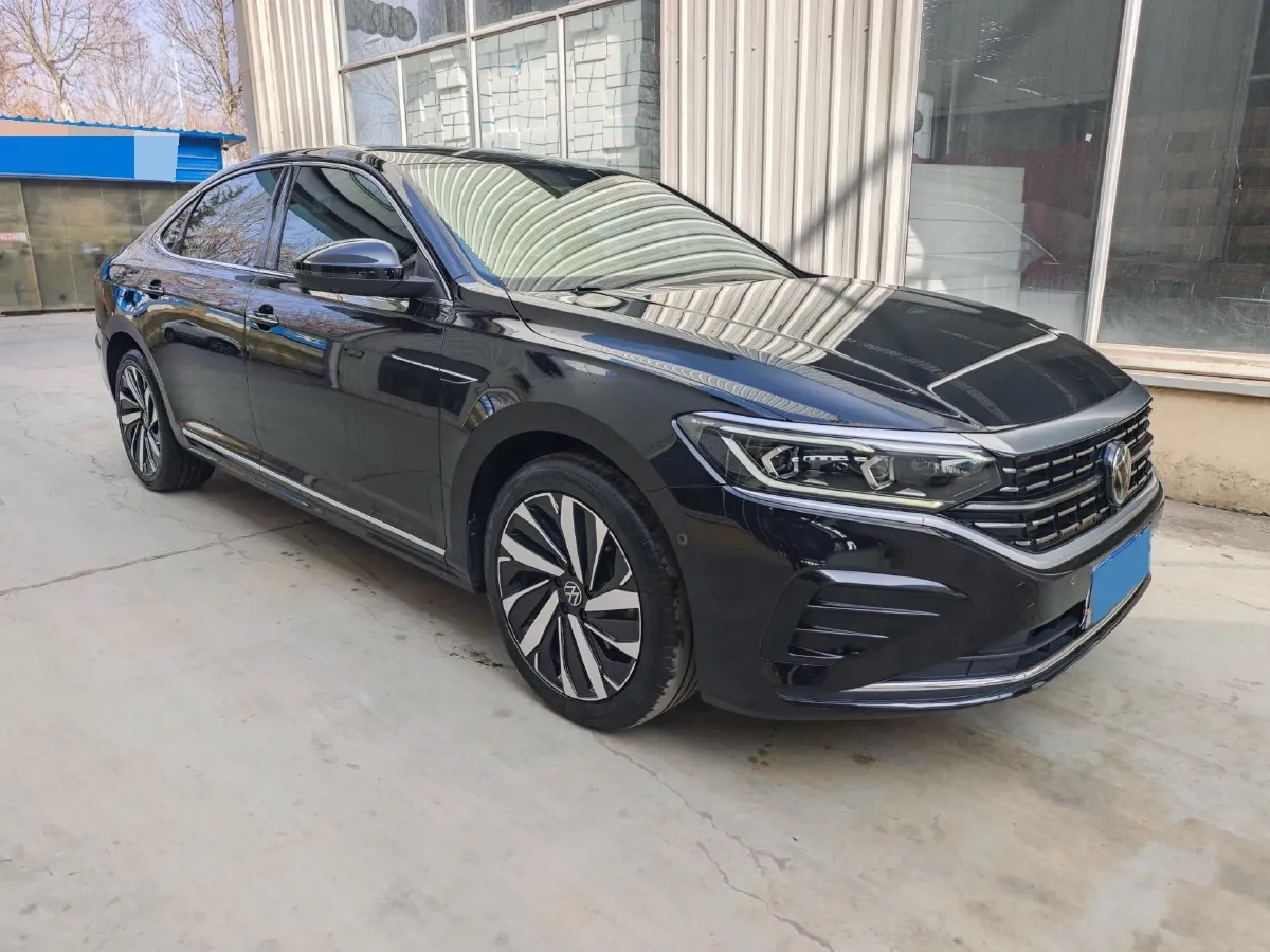 2023 Volkswagen Passat 2.0T 186HP L4 7DCT,autocango,china used car exporter,china ev exporter,chinese used car exporter,chinese used ev exporter