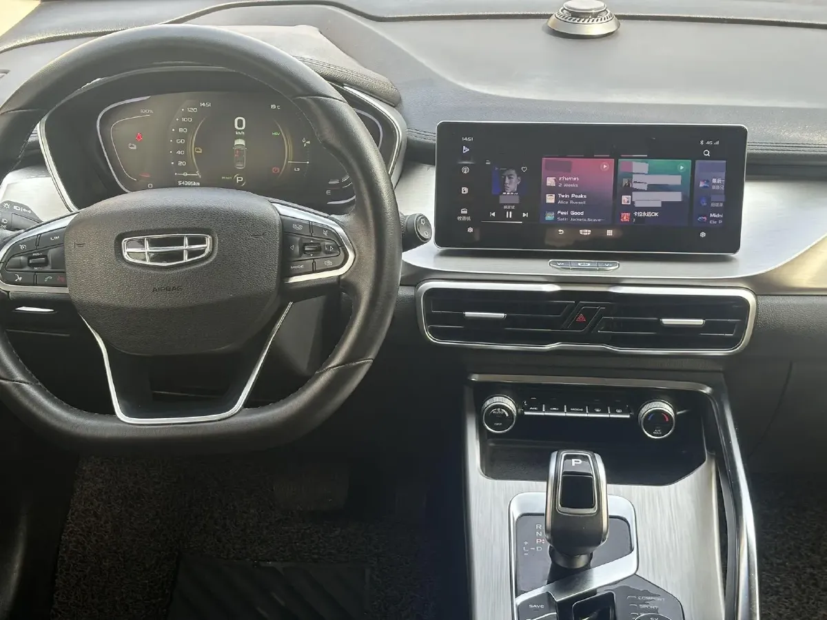 2020 Geely ICON 1.5T 177HP L3 7DCT,autocango,china used car exporter,china ev exporter,chinese used car exporter,chinese used ev exporter