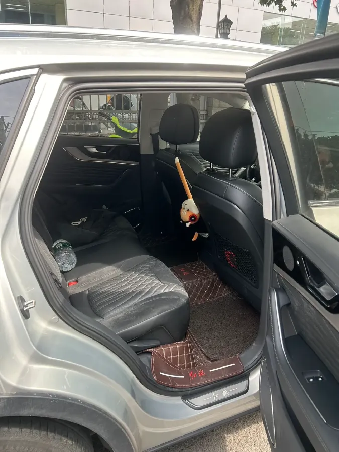 2022 HongQi HS5 2.0T 224HP L4 6AT,autocango,china used car exporter,china ev exporter,chinese used car exporter,chinese used ev exporter