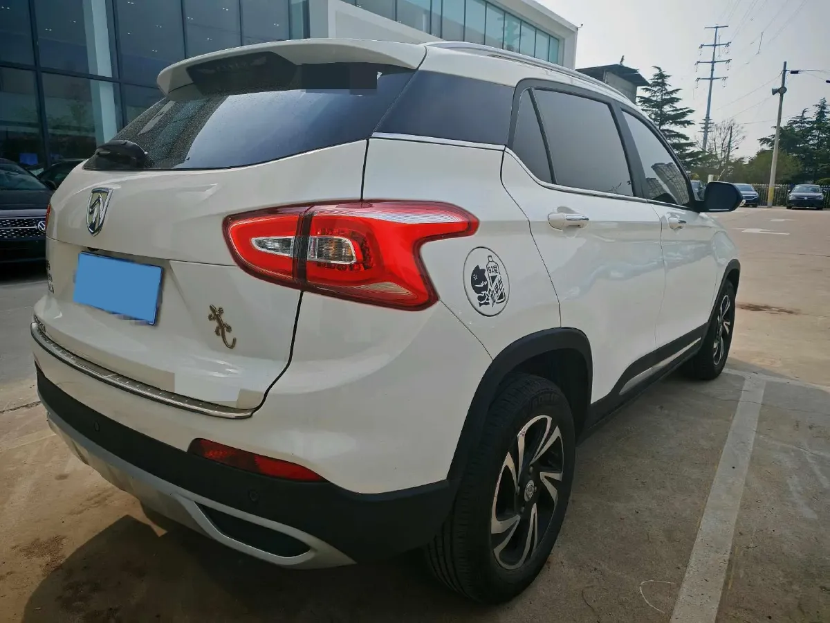 2017 BaoJun 510 1.5L 112HP L4 6MT,autocango,china used car exporter,china ev exporter,chinese used car exporter,chinese used ev exporter