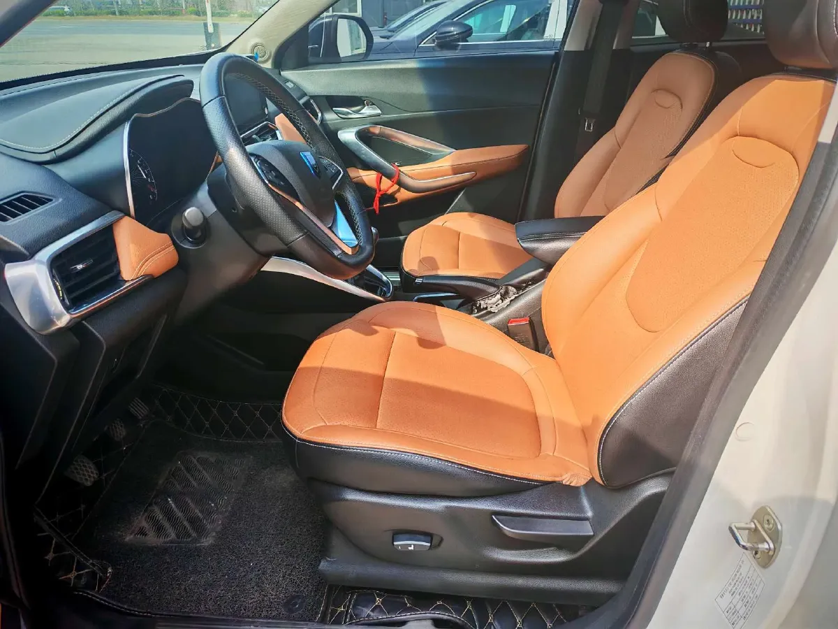 2017 BaoJun 510 1.5L 112HP L4 6MT,autocango,china used car exporter,china ev exporter,chinese used car exporter,chinese used ev exporter