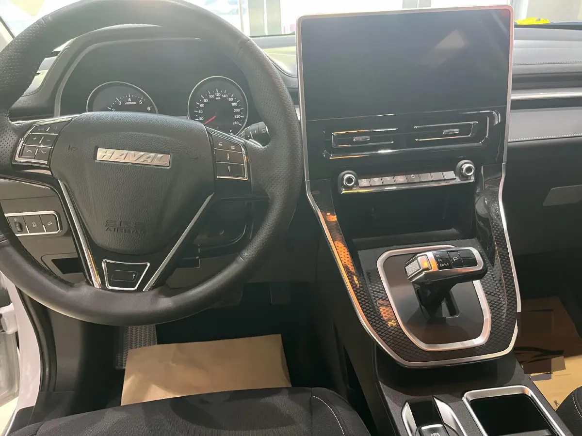 2021 Haval M6 1.5T 150HP L4 7DCT,autocango,china used car exporter,china ev exporter,chinese used car exporter,chinese used ev exporter