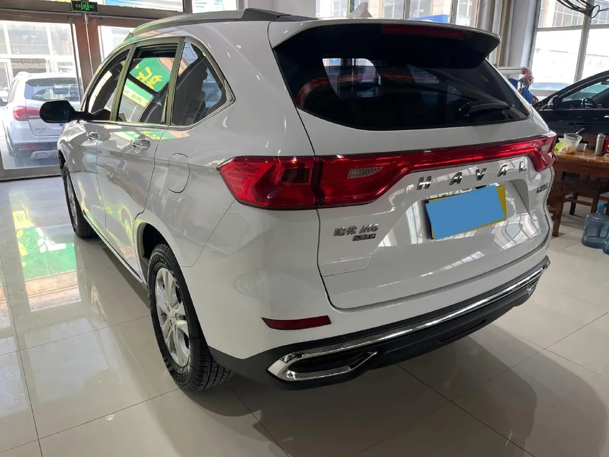 2021 Haval M6 1.5T 150HP L4 7DCT,autocango,china used car exporter,china ev exporter,chinese used car exporter,chinese used ev exporter