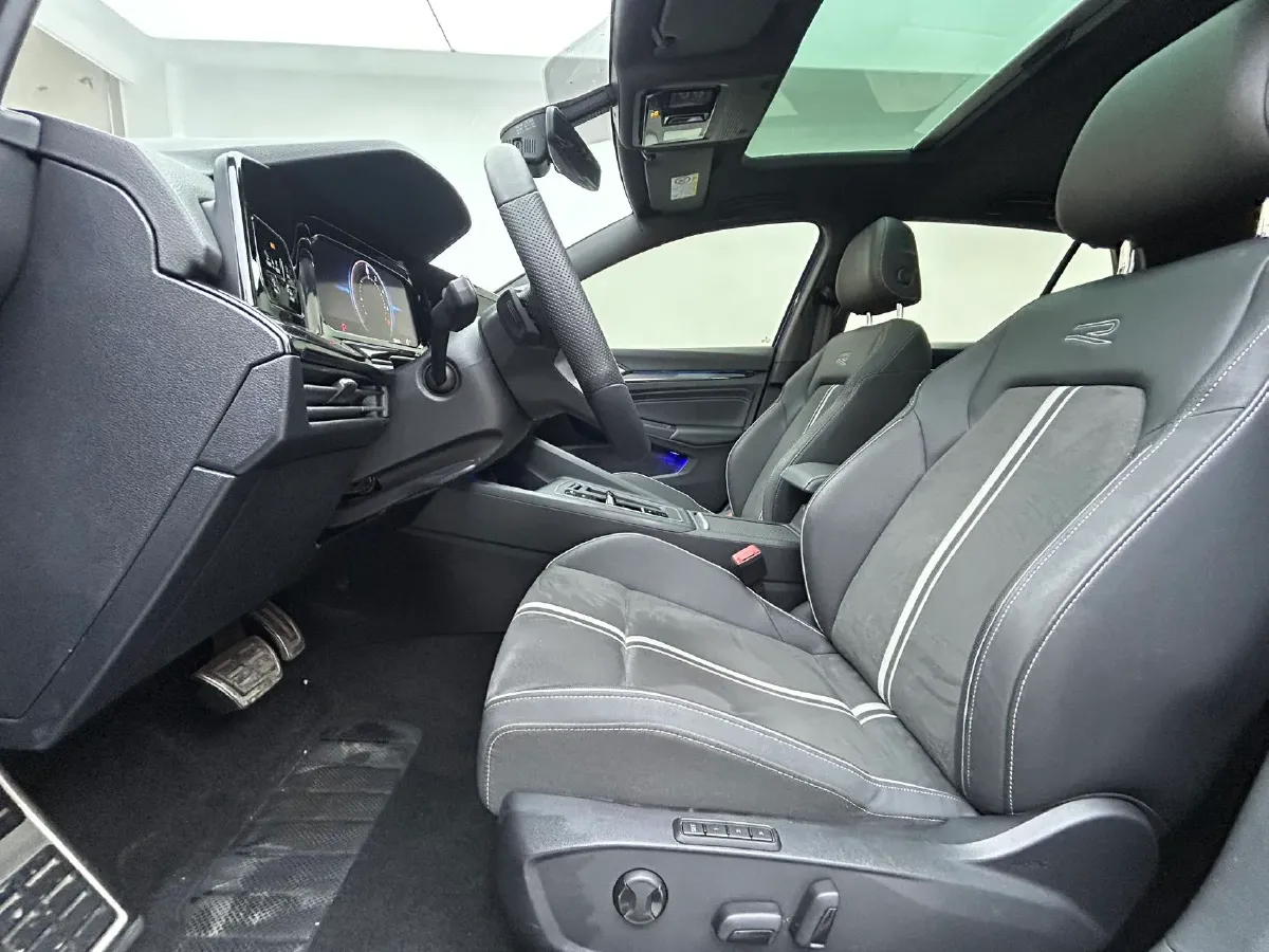 2023 Volkswagen Golf 1.4T 150HP L4 7DCT,autocango,china used car exporter,china ev exporter,chinese used car exporter,chinese used ev exporter