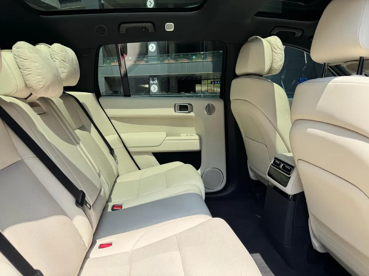 2024 Li L8 Range Extended 154HP REEV 42.8KWH,autocango,china used car exporter,china ev exporter,chinese used car exporter,chinese used ev exporter