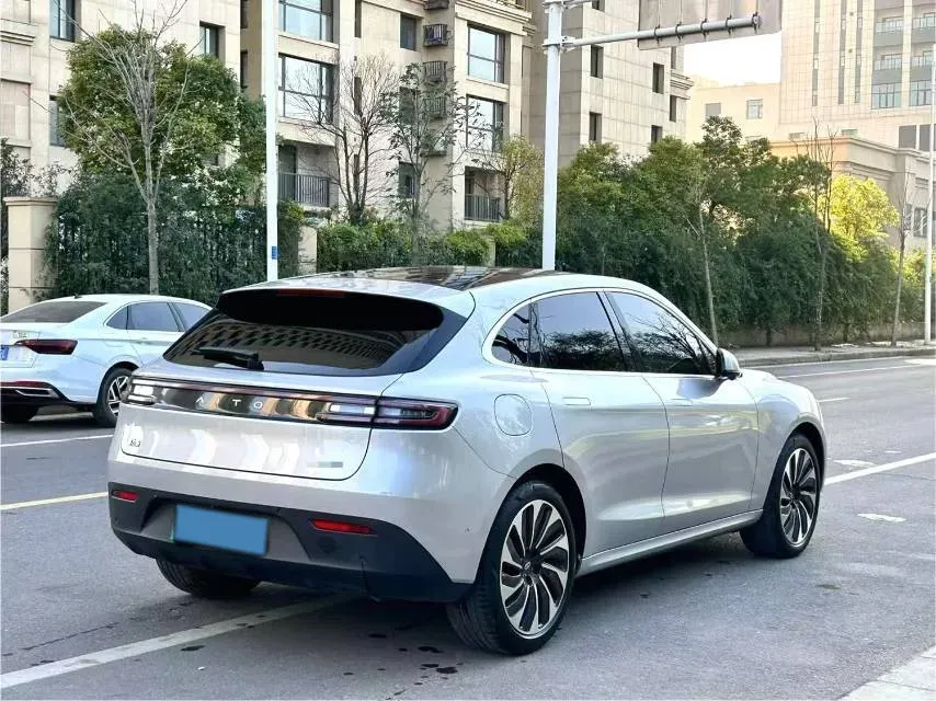 2022 AITO AITO M5 Range Extended 125HP REEV 40KWH,autocango,china used car exporter,china ev exporter,chinese used car exporter,chinese used ev exporter