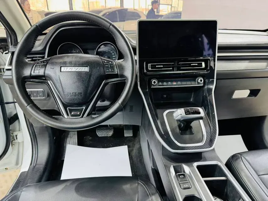 2021 Haval M6 1.5T 150HP L4 7DCT,autocango,china used car exporter,china ev exporter,chinese used car exporter,chinese used ev exporter