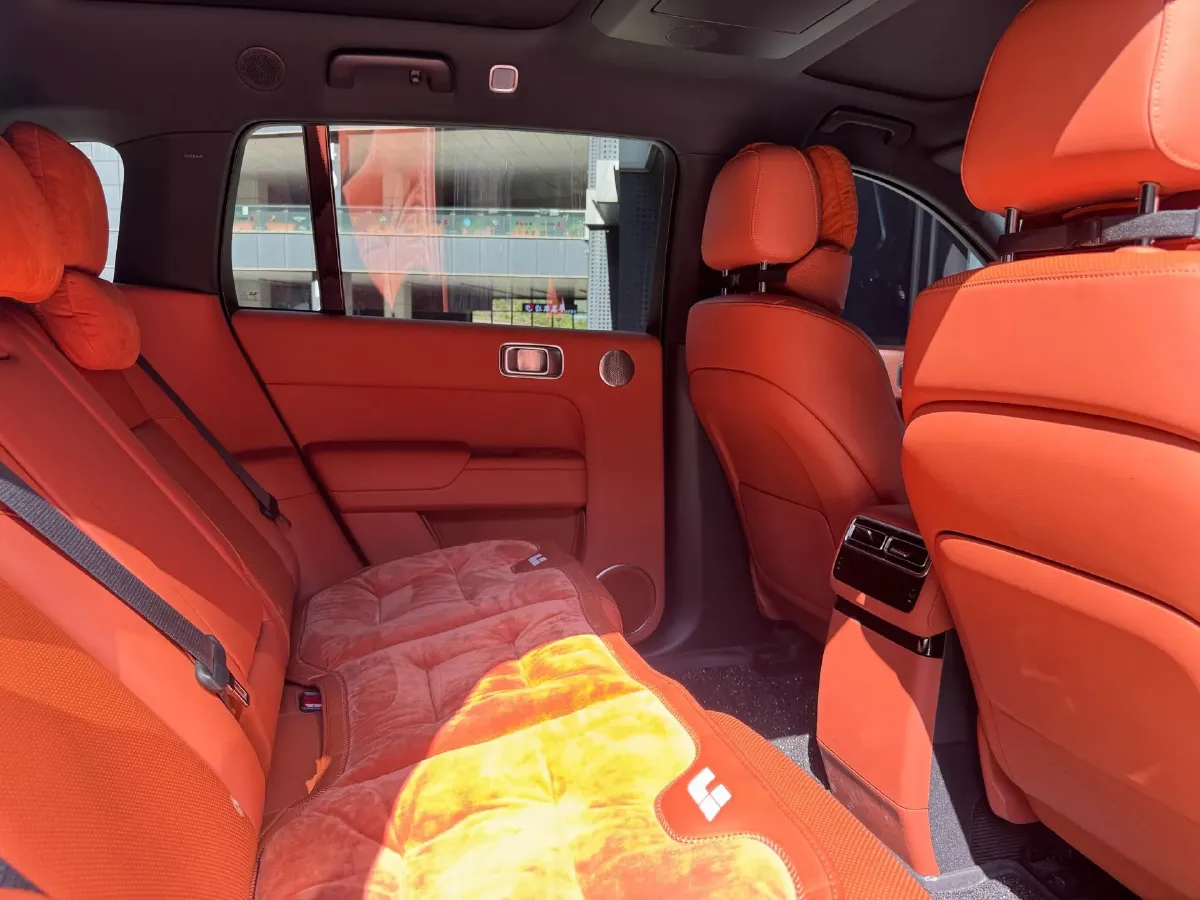 2024 Li L8 Range Extended 154HP REEV 52.3KWH,autocango,china used car exporter,china ev exporter,chinese used car exporter,chinese used ev exporter