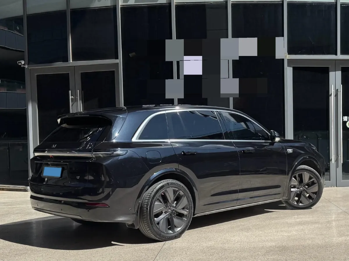 2024 Li L8 Range Extended 154HP REEV 52.3KWH,autocango,china used car exporter,china ev exporter,chinese used car exporter,chinese used ev exporter