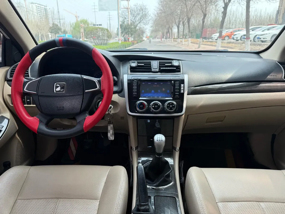 2016 Zotye Z300 1.5L 113HP L4 5MT,autocango,china used car exporter,china ev exporter,chinese used car exporter,chinese used ev exporter