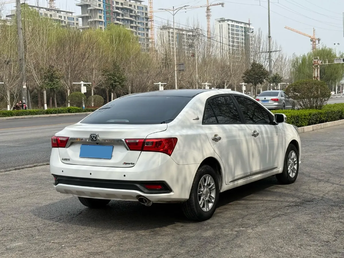 2016 Zotye Z300 1.5L 113HP L4 5MT,autocango,china used car exporter,china ev exporter,chinese used car exporter,chinese used ev exporter