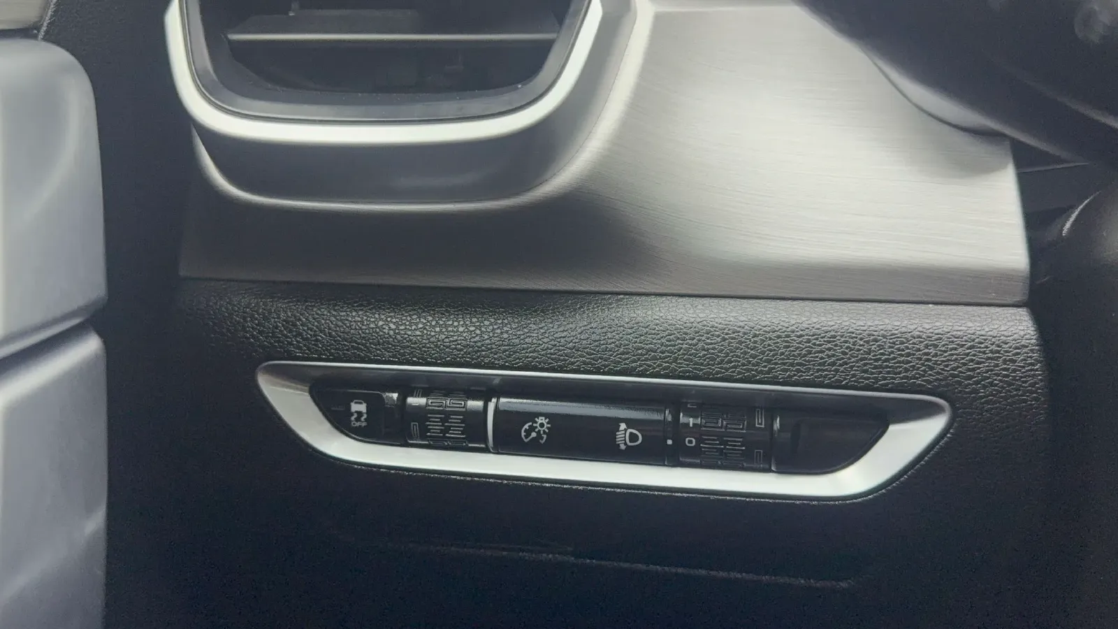 2021 Geely Coolray 1.4T 141HP L4 6DCT,autocango,china used car exporter,china ev exporter,chinese used car exporter,chinese used ev exporter