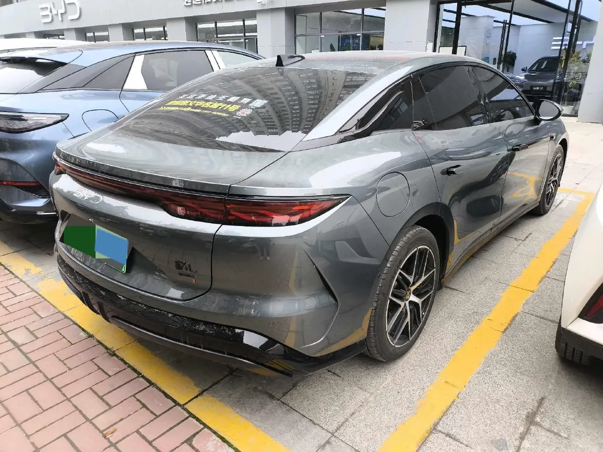 2025 BYD HanL 1.5T 156HP L4 E-CVT PHEV,autocango,china used car exporter,china ev exporter,chinese used car exporter,chinese used ev exporter