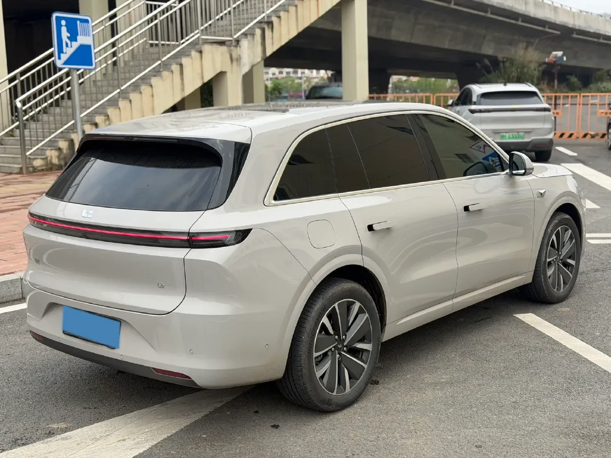 2024 Li L6 Range Extended 154HP L4 REEV 36.8KWH,autocango,china used car exporter,china ev exporter,chinese used car exporter,chinese used ev exporter