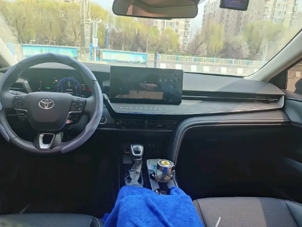 2024 Toyota Camry 2.0L 152HP L4 E-CVT Hybrid,autocango,china used car exporter,china ev exporter,chinese used car exporter,chinese used ev exporter