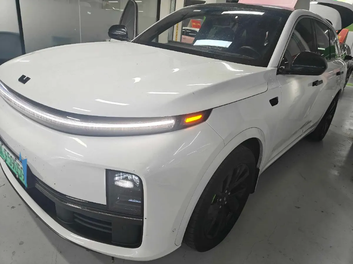 2023 Li L7 Range Extended 154HP REEV 40.9KWH,autocango,china used car exporter,china ev exporter,chinese used car exporter,chinese used ev exporter