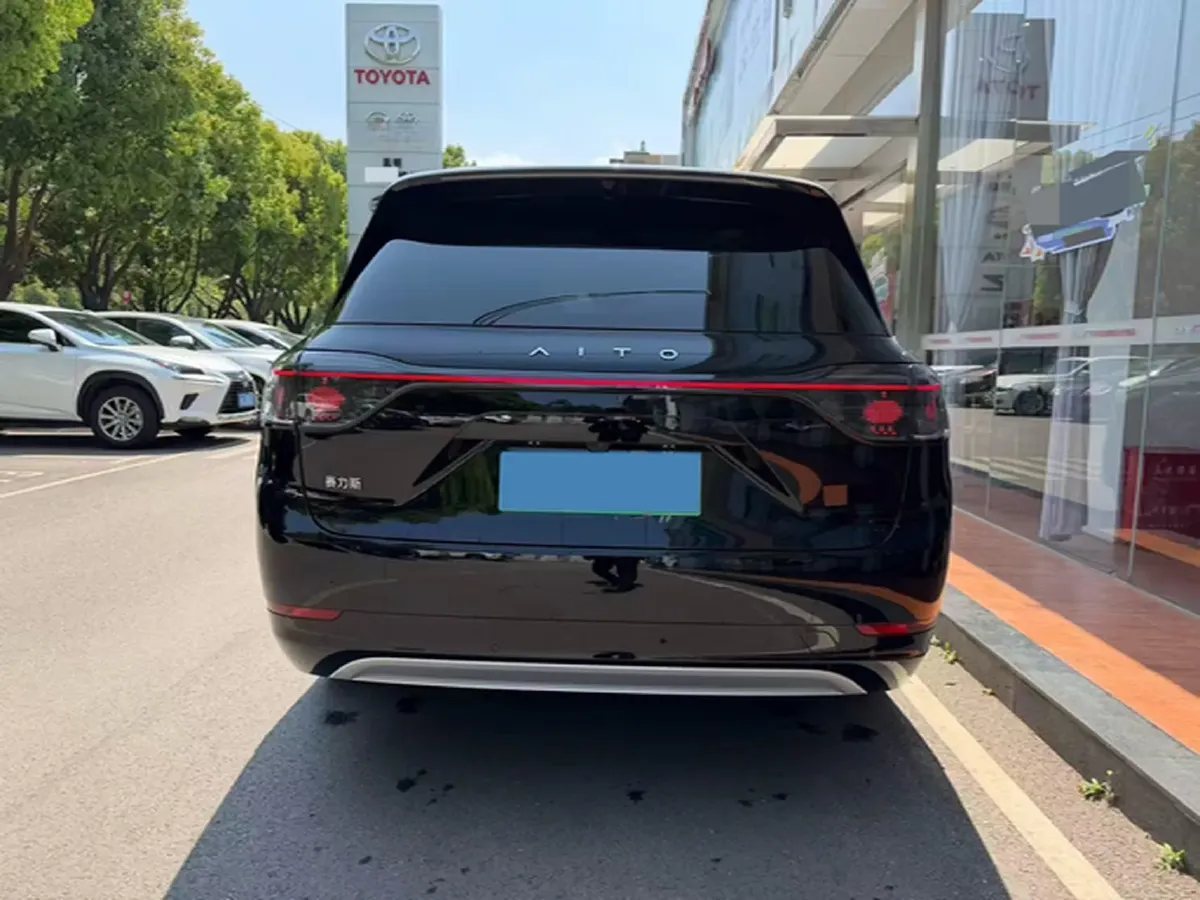 2024 AITO AITO M9 1.5T 152HP L4 REEV 42KWH,autocango,china used car exporter,china ev exporter,chinese used car exporter,chinese used ev exporter