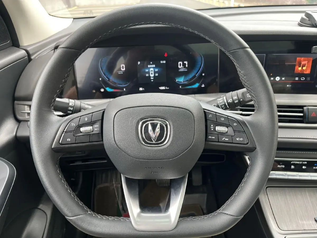 2021 ChangAn CS55 Plus 1.5T 180HP L4 7DCT,autocango,china used car exporter,china ev exporter,chinese used car exporter,chinese used ev exporter