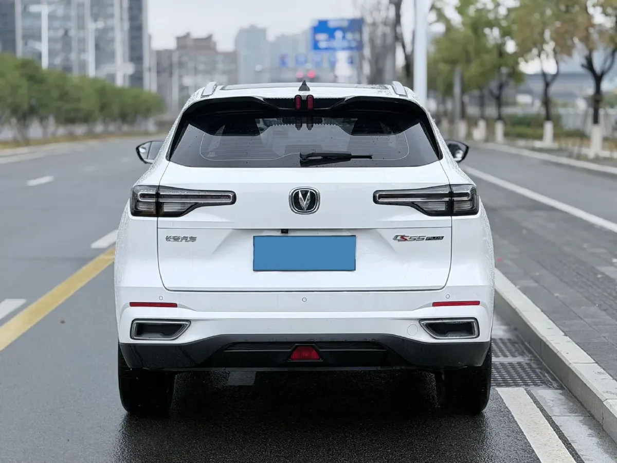 2022 ChangAn Oshan X7 Plus 1.5T 188HP L4 7DCT,autocango,china used car exporter,china ev exporter,chinese used car exporter,chinese used ev exporter
