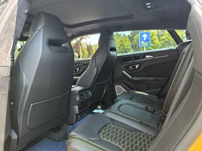 2022 Lamborghini Urus 4.0T 641HP V8 8AT,autocango,china used car exporter,china ev exporter,chinese used car exporter,chinese used ev exporter