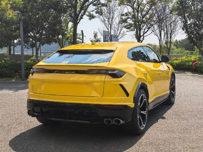 2022 Lamborghini Urus 4.0T 641HP V8 8AT,autocango,china used car exporter,china ev exporter,chinese used car exporter,chinese used ev exporter