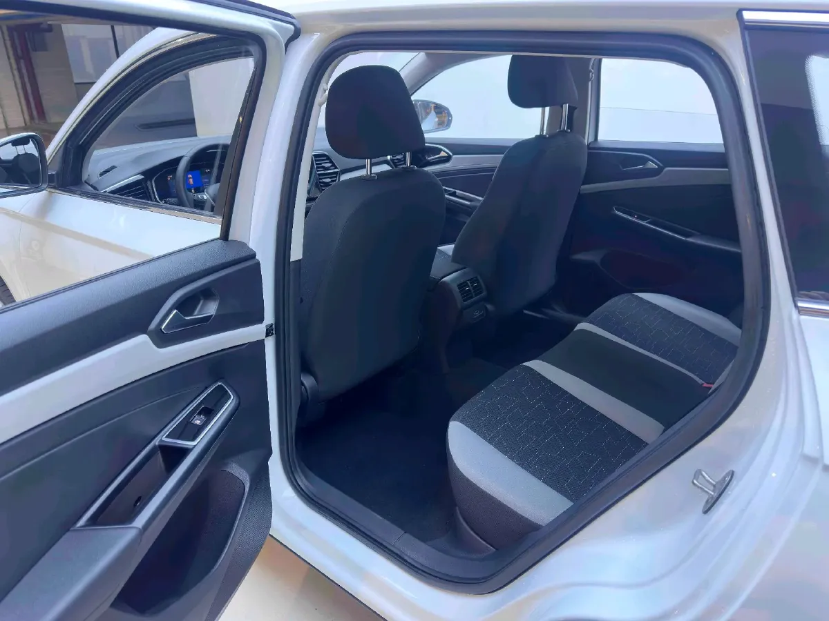 2023 Jetta VS7 1.4T 150HP L4 6AT,autocango,china used car exporter,china ev exporter,chinese used car exporter,chinese used ev exporter