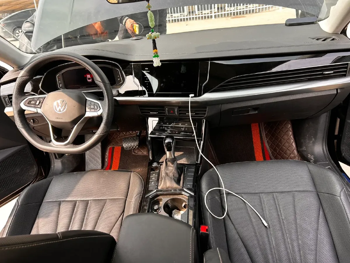 2024 Volkswagen Passat 2.0T 220HP L4 7DCT,autocango,china used car exporter,china ev exporter,chinese used car exporter,chinese used ev exporter