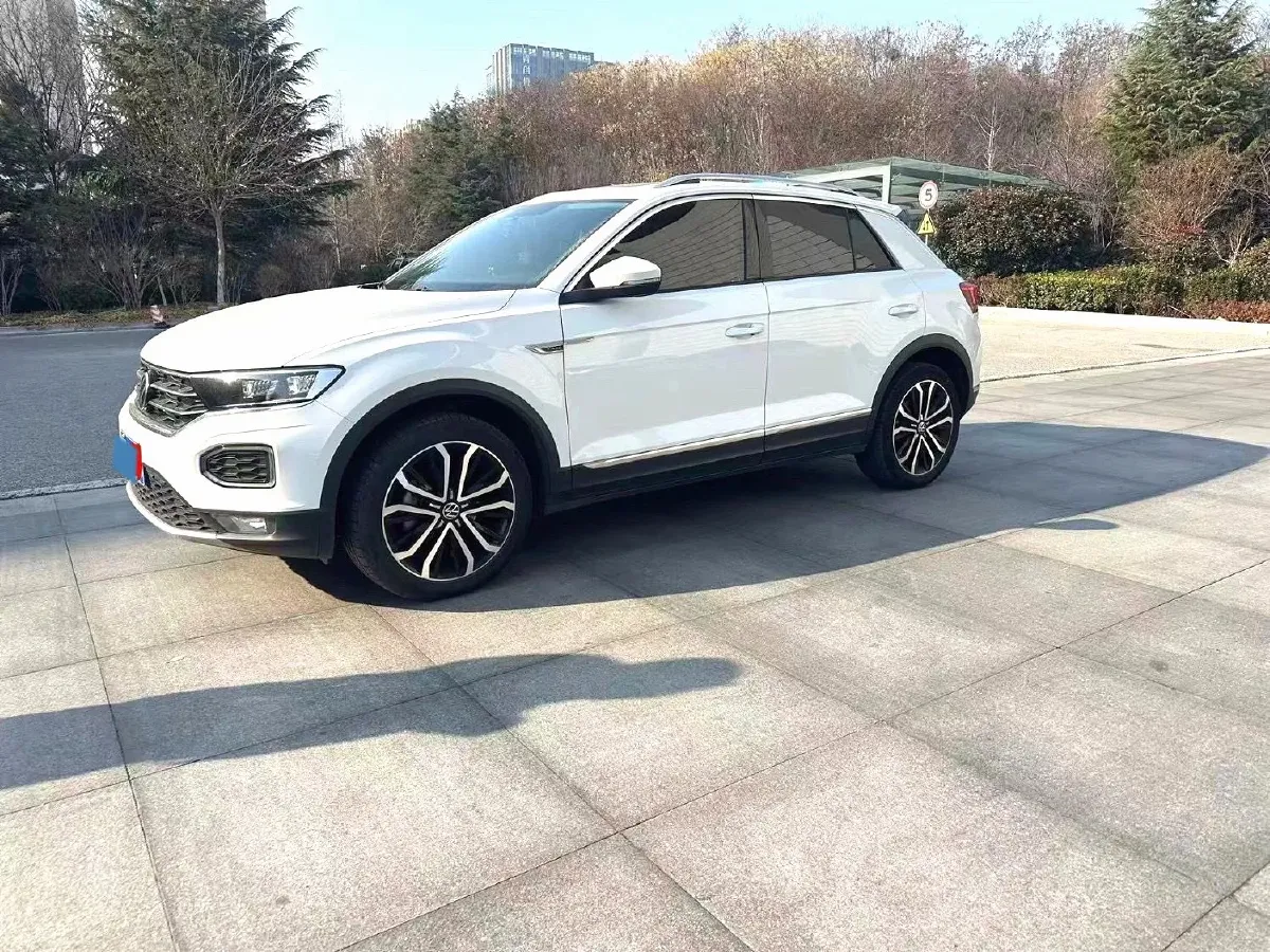 2021 Volkswagen T-Roc 1.4T 150HP L4 7DCT,autocango,china used car exporter,china ev exporter,chinese used car exporter,chinese used ev exporter