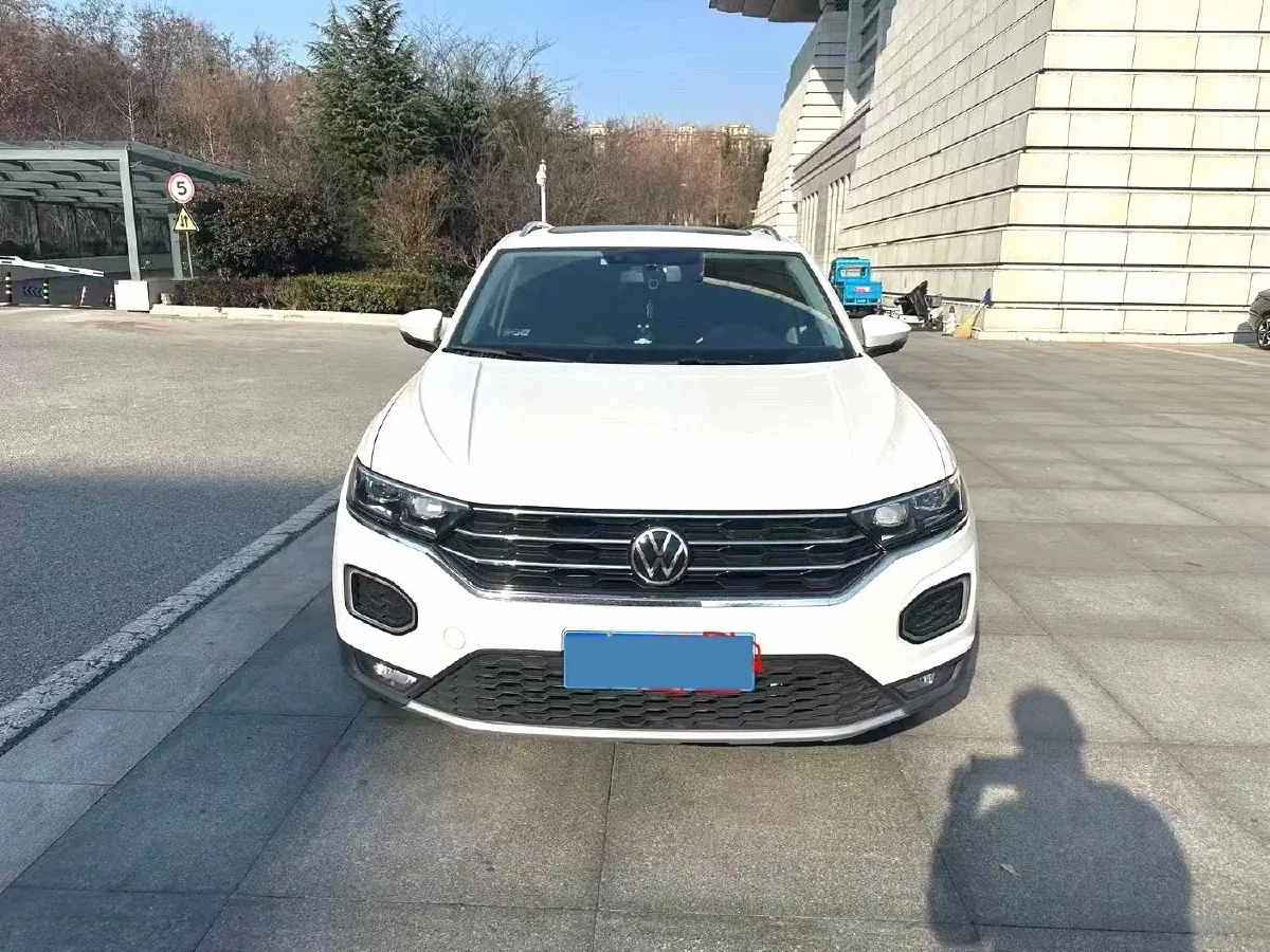 2021 Volkswagen T-Roc 1.4T 150HP L4 7DCT,autocango,china used car exporter,china ev exporter,chinese used car exporter,chinese used ev exporter